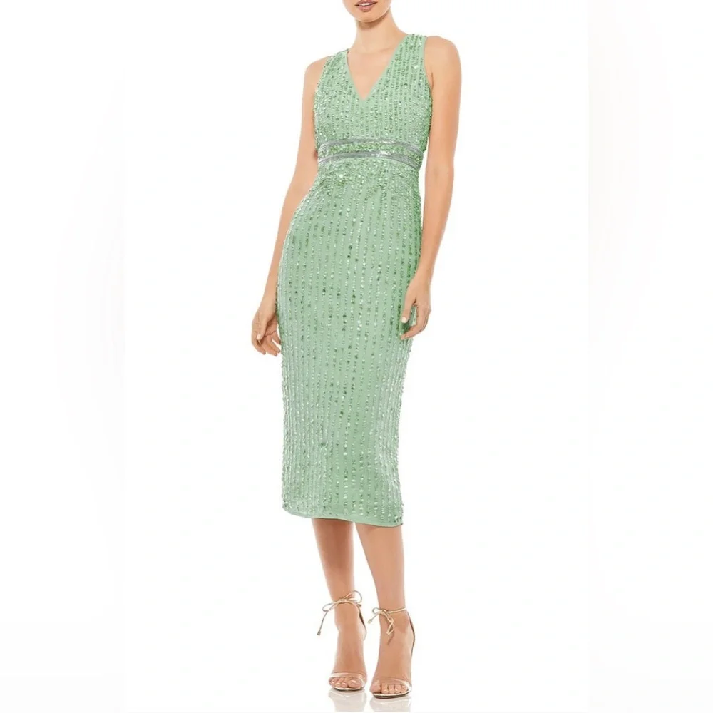 Mac Duggal Sage Green Sequined Sleeveless V-Neck Midi Sheath Dress Size 16